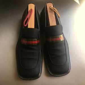 Auth Gucci Womens Loafers-Size 7B
